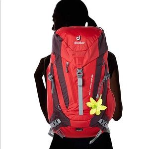 Deuter 45 + 10 SL Women’s Fit Hiking Backpack